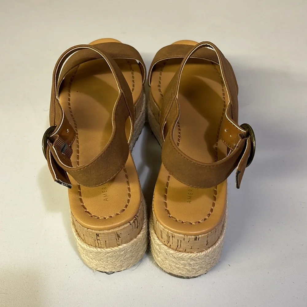 American Eagle Size 7 Shoes - Picture 3 of 3